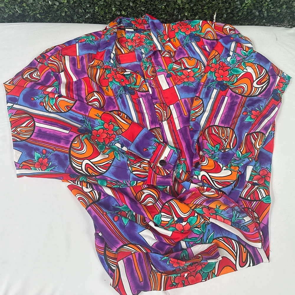 Vintage Retro Long Sleeve Button Up